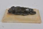Alfred BARYE (1839-1882)
Dogue endormi
Epreuve en bronze à patine brun foncé...
