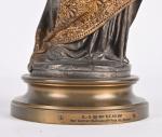 CARRIER-BELLEUSE (1824-1887)
La liseuse épreuve en bronze à patine polychrome doré...