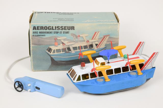 ANCIEN VINTAGE JEUX, jouet gare maritime en tôle 37x25 cm EUR 56,00