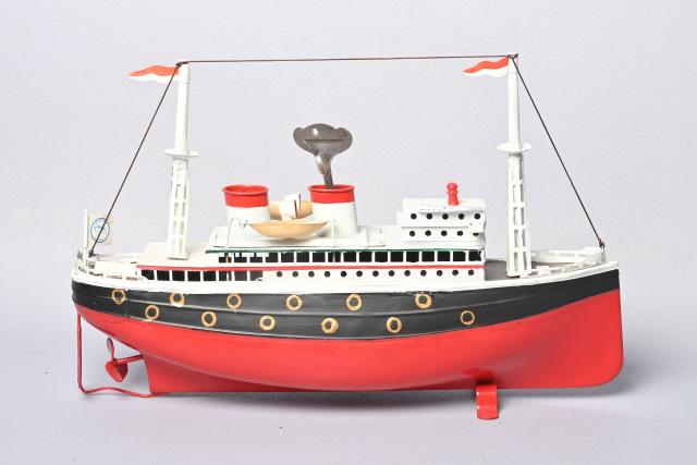 RADIGUET Bateau jouet, moteur à vapeur vive. Modèle civil, la coque est en zinc peinte... in France