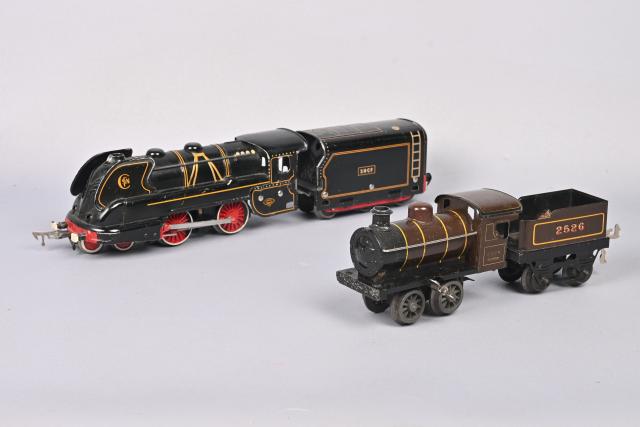 Locomotives noirs pour modélisme ferroviaire à l'échelle O