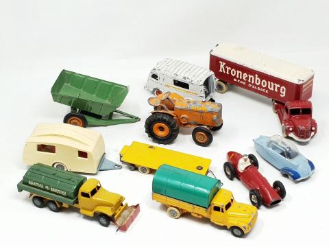 Ancien Camion Balayeuse Arroseuse GMC – Jouet En Plomb – Pièce De Collection