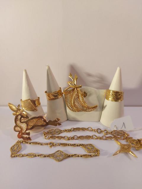 Lot de 16 broches vintage - Montres & Bijoux