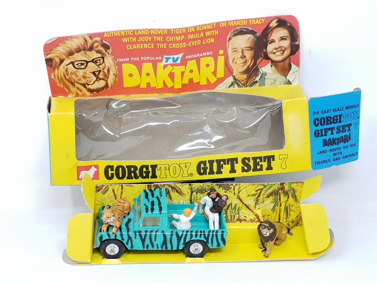 VENTE DE DINKY TOYS ET JOUETS ANCIENS