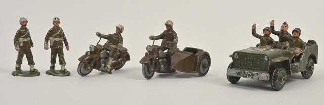 Motard de la Police Militaire US en aluminium QUIRALU (1945 Motard de la Police Militaire US en aluminium QUIRALU (1945