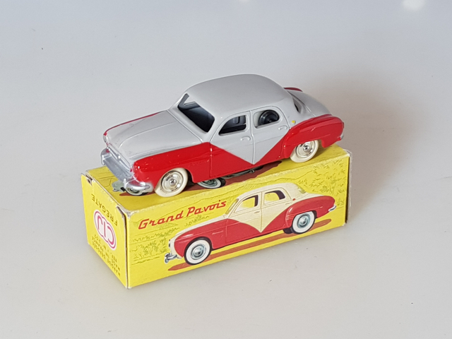 Jouet vintage Dinky 172 Studebaker Land Cruiser des années 1950 à collectionner. Fabriqué en Angleterre - Canada Jouet vintage Dinky 172 Studebaker Land Cruiser des années 1950 à collectionner. Fabriqué en Angleterre - Canada