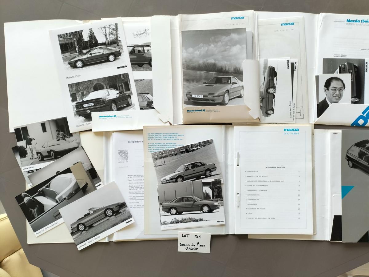 AUTOMOBILIA & DOCUMENTATION 480 lots