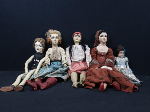 PAR AMOUR DES POUPEES : Poupée de salon avec cigarette / APACHE / VOYOU