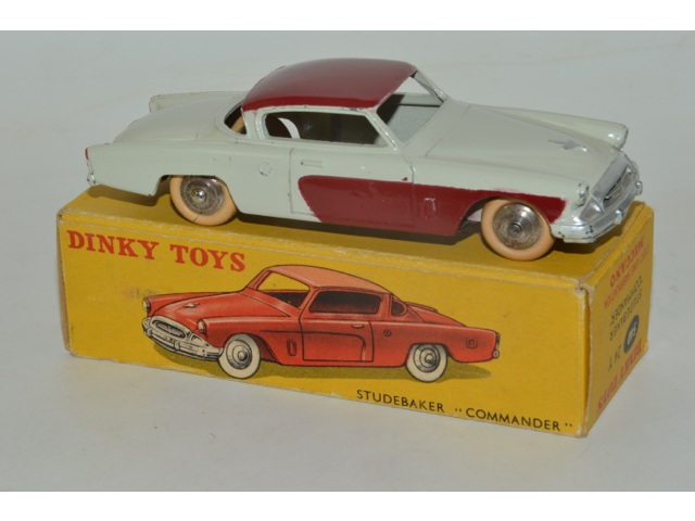 Dinky Toys.. France Par Meccano Studebaker Commander 24y... Bon Etat