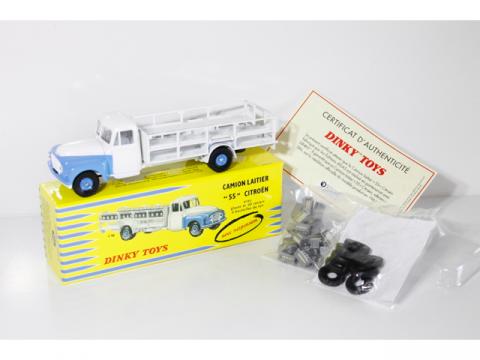 dinky toys 586 camion laitier citroen55 en boite