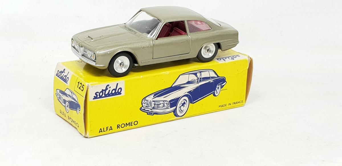 DINKY TOYS, VÉHICULES MINIATURES ET JOUETS ANCIENS