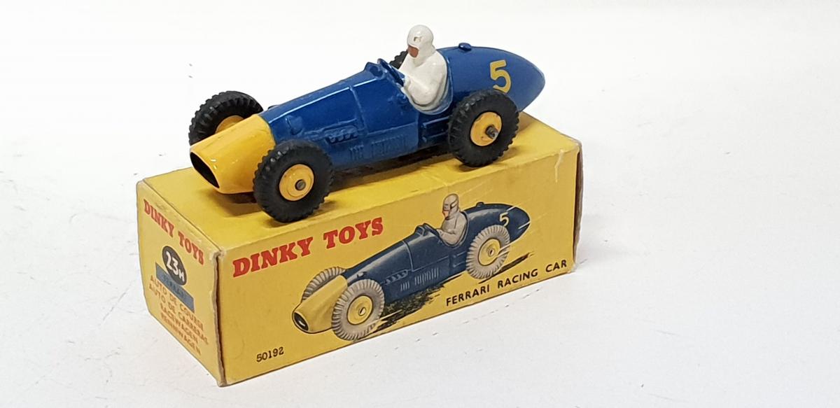 Dinky Meccano Toys vintage Ferrari 23H en métal moulé sous pression en bon état - France