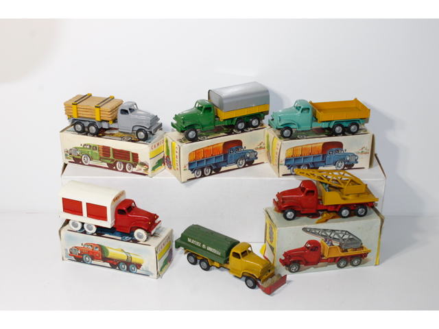 Lot de 2 Camions Militaires Vintage FJ (France Jouets - Collection