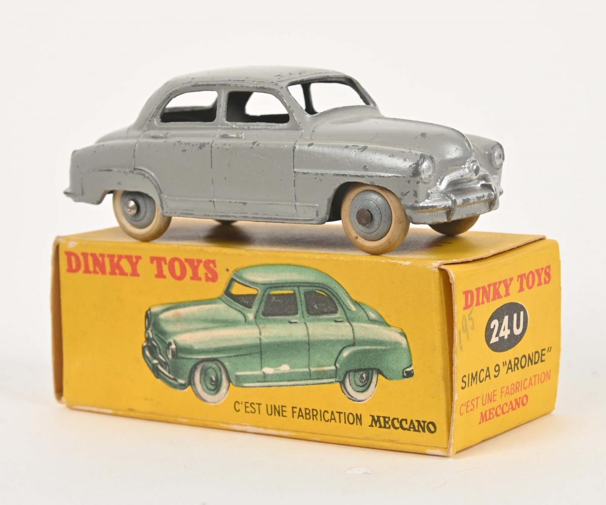Véhicules miniatures Dinky 1:43 Simca