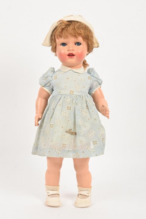 Poupée vintage des années 50, yeux dormeurs, à saisir