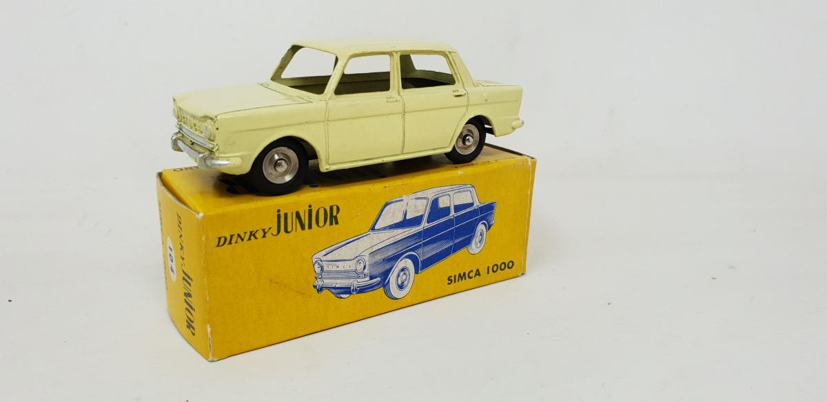 Dinky Toys Junior N°104 - Simca 1000 - échelle 1/43 - Fabrication Française - Occasion
