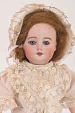 PAR AMOUR DES POUPEES :: Poupée marcheuse ROULLET-DECAMP - mécanique