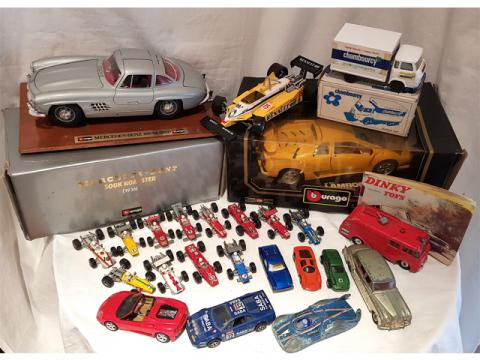 JOUET COWBOY SUR SON CHEVAL MÉCANIQUE EN TÔLE EN BOITE 1970'S MTU MADE