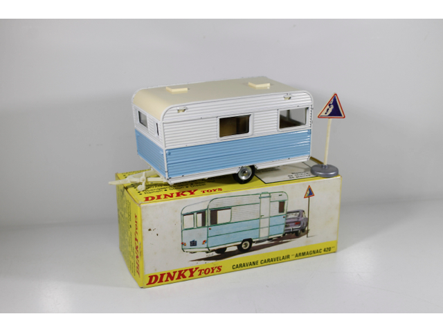 DINKY TOYS 811 Caravane Jouet ancien Meccano Made in FRANCE années 50