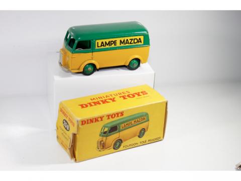 Dinky Toys - Peugeot D3A Lampe Mazda (Gebraucht) in Reiden für CHF 27