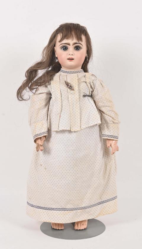 poupée Jumeau en porcelaine française du 19ème siècle avec poupée Jumeau en porcelaine française du 19ème siècle avec