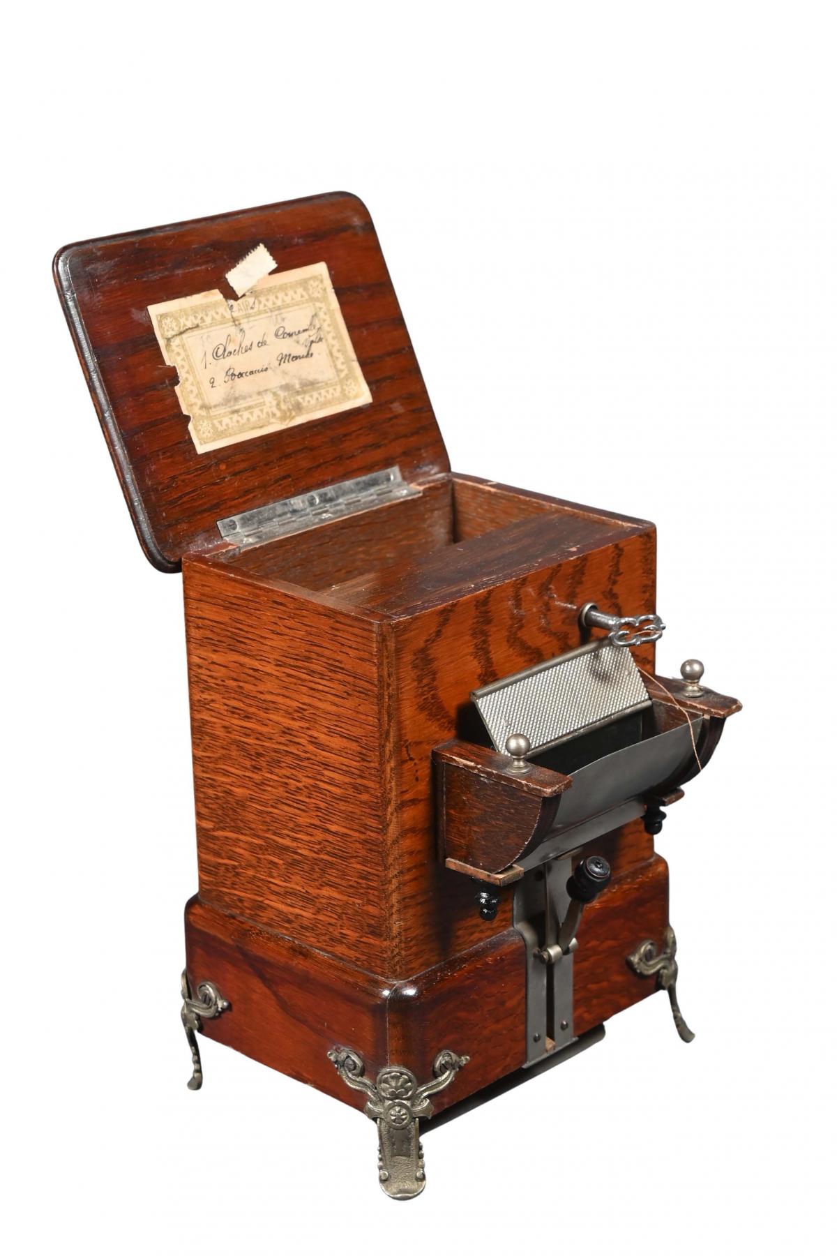 AUTOMATES - MUSIQUE MECANIQUE - PHONOGRAPHES - MACHINES A SOUS - ART FORAIN