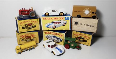 Vente de véhicules miniatures LESNEY-MATCHBOX