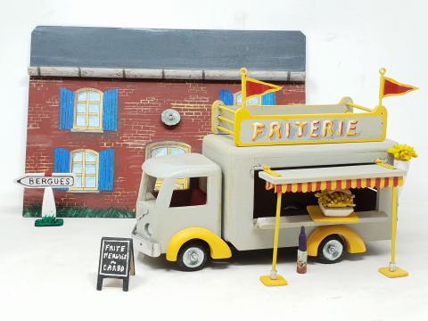 3 Figurines Fermières QUIRALU ALU – État Correct – Collection