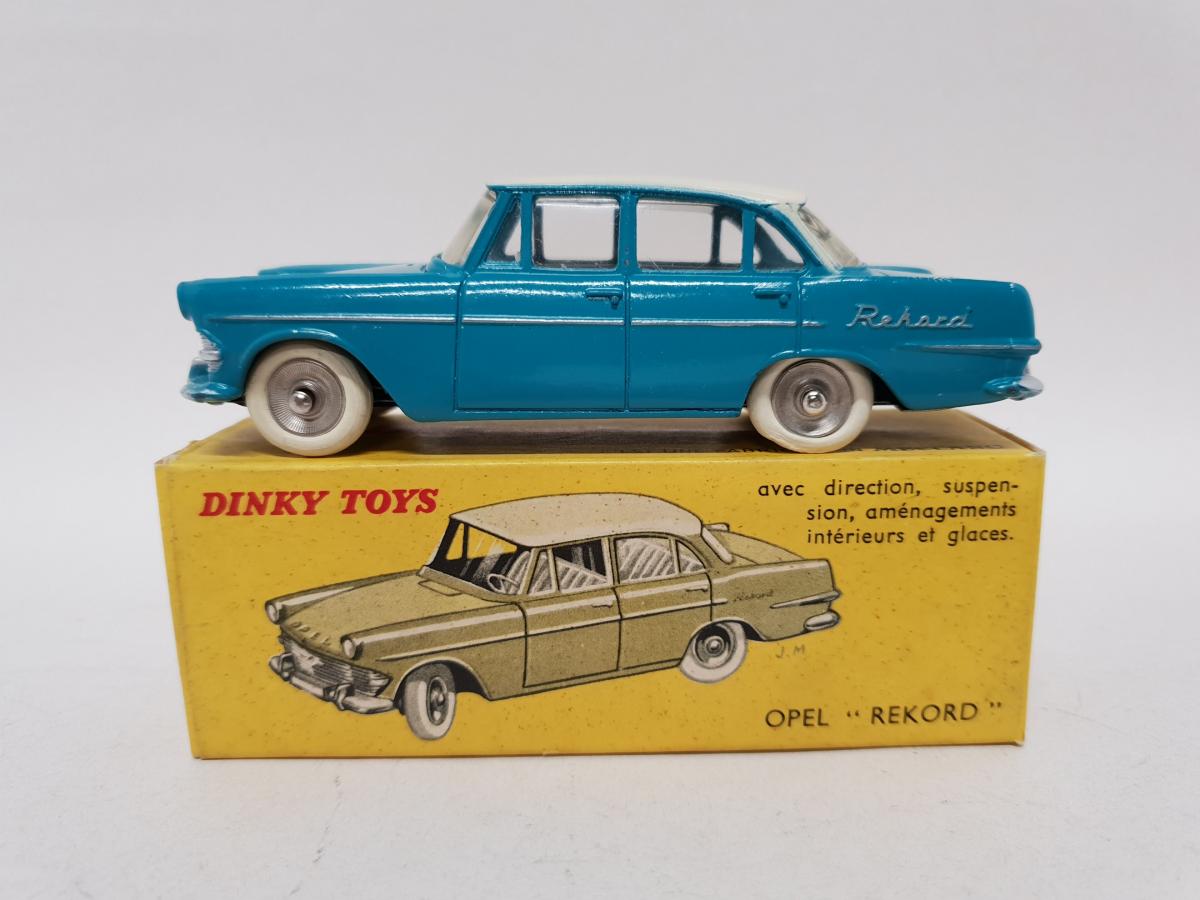 DINKY TOYS ET JOUETS ANCIENS