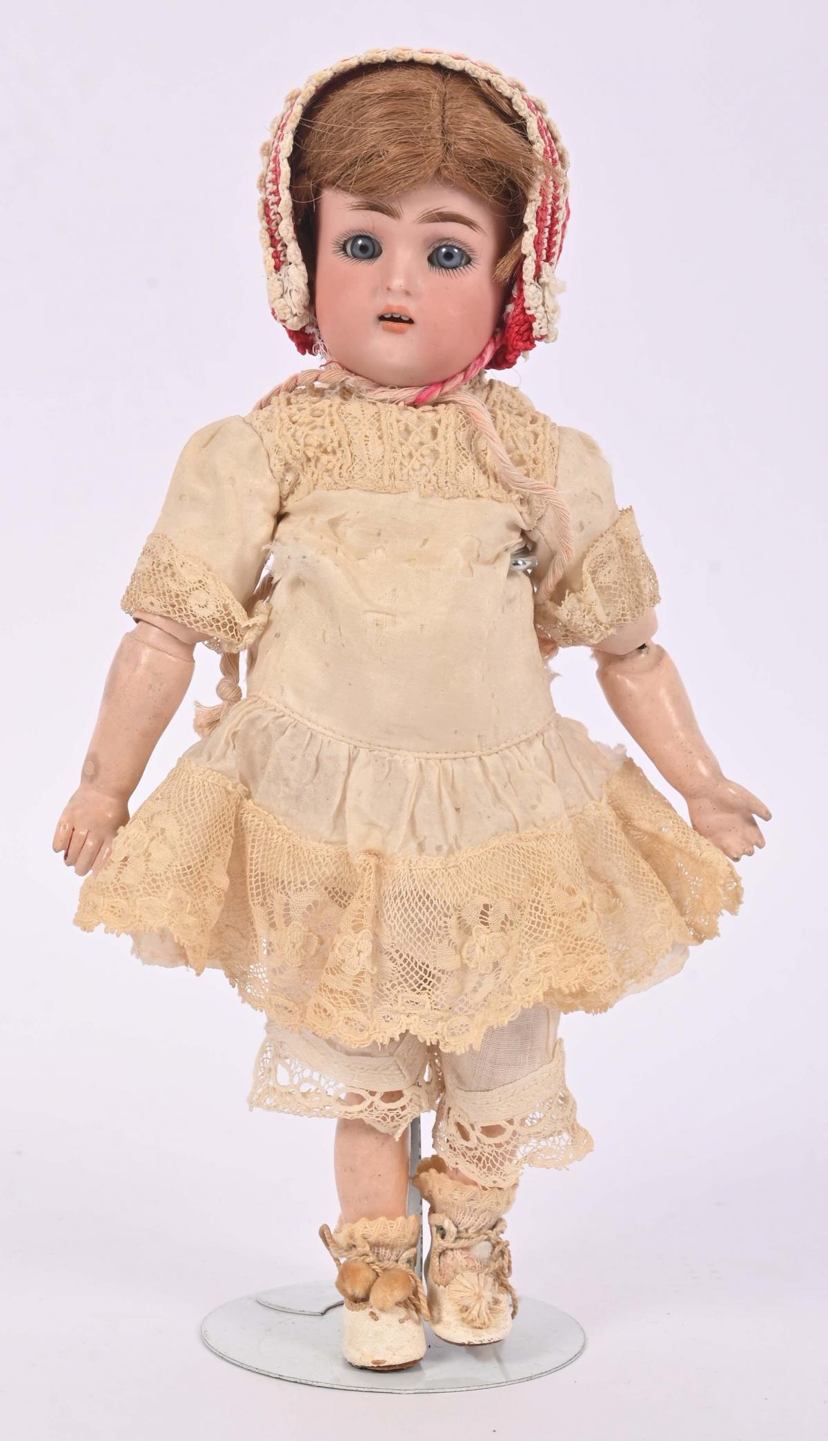 Dolls - poupee ref 460-c dans la nuque---.hauteur 44 cm