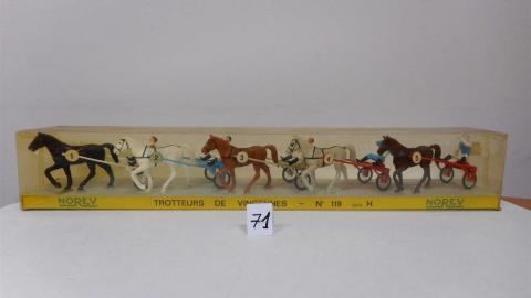 ANCIENNE NOREV 1/43E Peugeot 203 Châssis tole EUR 7,00 - FR