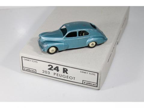 Dinky Toys 24R Peugeot 203 – Jantes Grises, Petite Lunette – Occasion