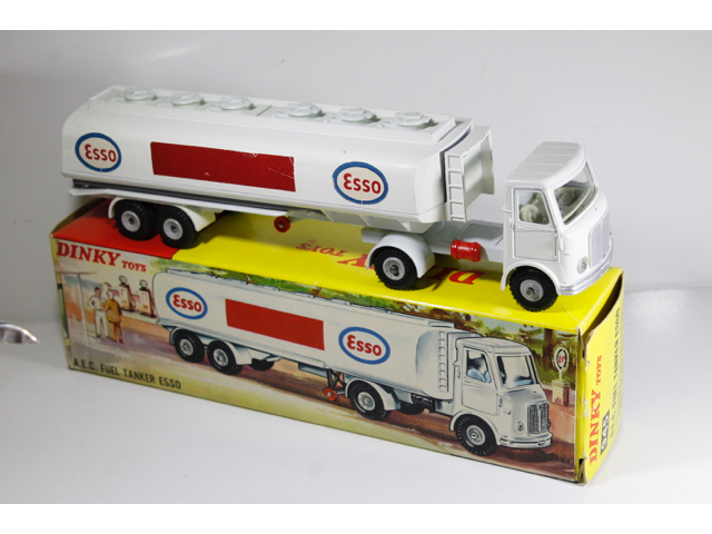 Camion-citerne Dinky Toys Ancien Avec Boîte - Bon état