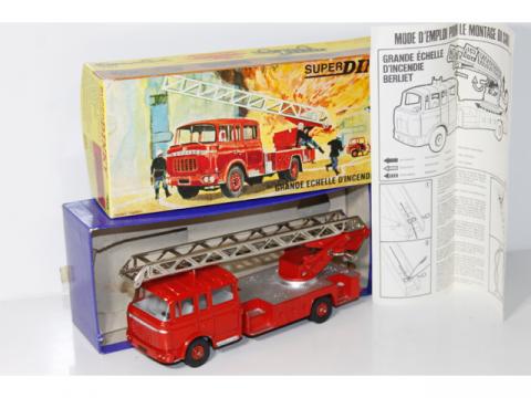 Dinky Toys Berliet Pompier, Camion Rouge, échelle 1/43, Zamak, Vintage Années 1960