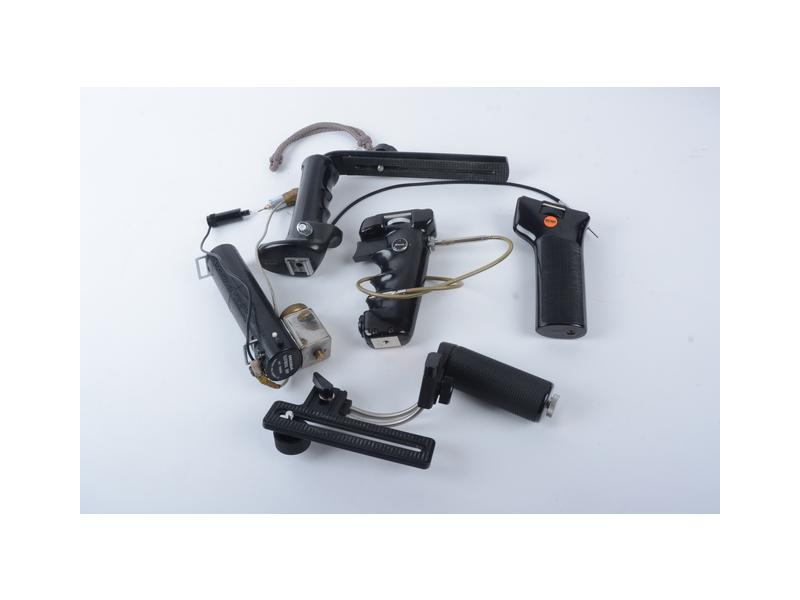 Lot De 11 Poignées De Collection Pour Caméras 8mm, Super 8, 9.5mm, 16mm - Divers Modèles