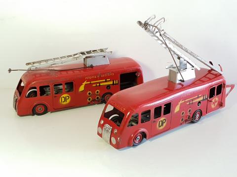 Camion De Pompiers CIJ Renault Tôle - Jouet Mécanique D'époque - Fonctionne