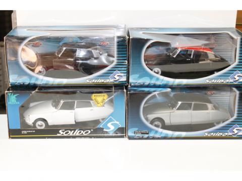 Citroën DS Collection 1:43 - Coupé miniature (2) -Citroën DS 19 Coupé