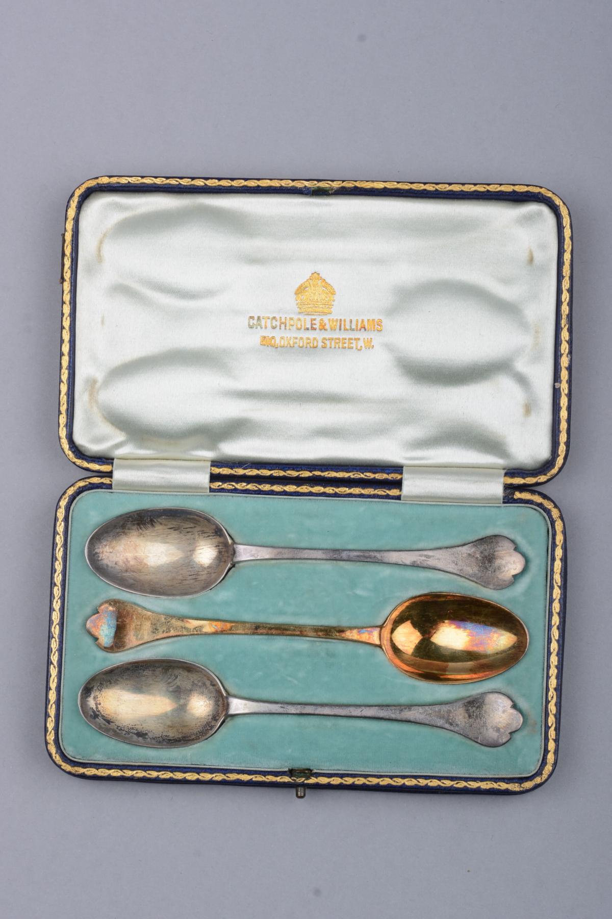 Calaméo - BIJOUX ANCIENS ET MODERNES - ORFEVRERIE - OBJETS DE VITRINE