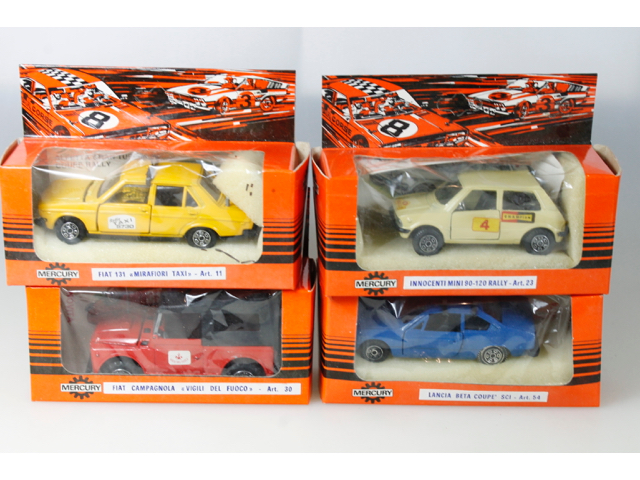 Lot De 4 Anciens Jouets Véhicules : Pompiers, Courses, Camions – Vintage