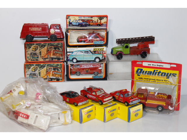 Lot Dinky Toys Super Toys Army - Jouets Anciens