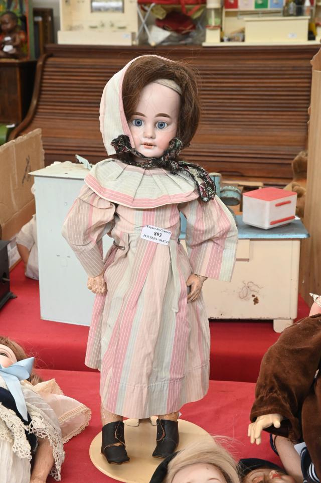 Poupée allemande type Fleischmann tête porcelaine marquée en