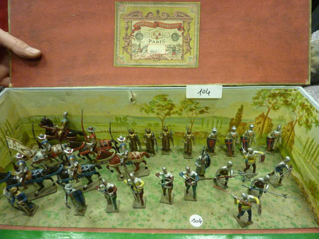 Lot De Soldats De Plomb Anciens - Jouets Enfants - État Accidenté