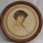 Edgard MAXENCE (1871-1954)
Portrait de dame, 1915. 
Dessin à vue ronde...