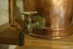 Ensemble en cuivre, époque XIXème siècle comprenant : une fontaine et...