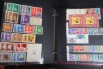Une collection thématique des sports de timbres neufs tous pays...