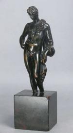 57 - Apollon en bronze, ép. XVIII' (manque les pieds),...