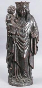 63 - Vierge à l'Enfant en chêne sculpté, ép. fin...