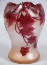 103 - LEGRAS : Vase balustre à col quadrilobé en...