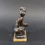 ROUSSEAU Victor (1865-1954) : Fillette nue sur un rocher. Bronze...