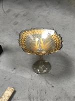 COUPE en cristal à décor de feuillage doré. Epoque 1900.
